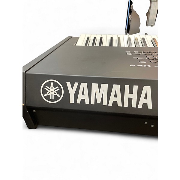 Used Yamaha Motif XF8 88 Key Keyboard Workstation
