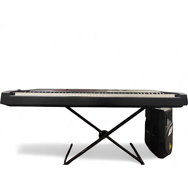 Used Yamaha dgx670 Digital Piano
