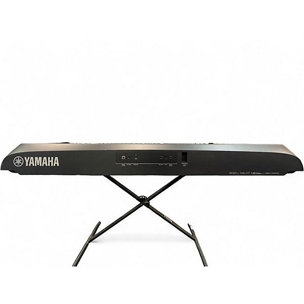 Used Yamaha dgx670 Digital Piano
