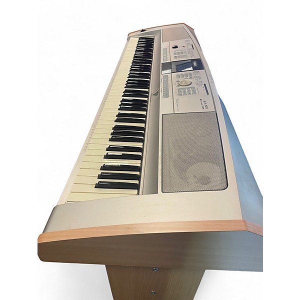 Used Yamaha DGX505 Portable Keyboard