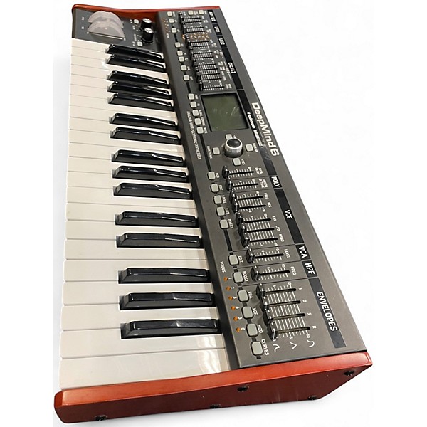 Used Behringer DeepMind 6 Synthesizer
