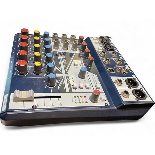 Used Soundcraft Notepad-8FX Small-Format 8-Channel Analog Mixer With USB I/O and Effects Unpowered Mixer