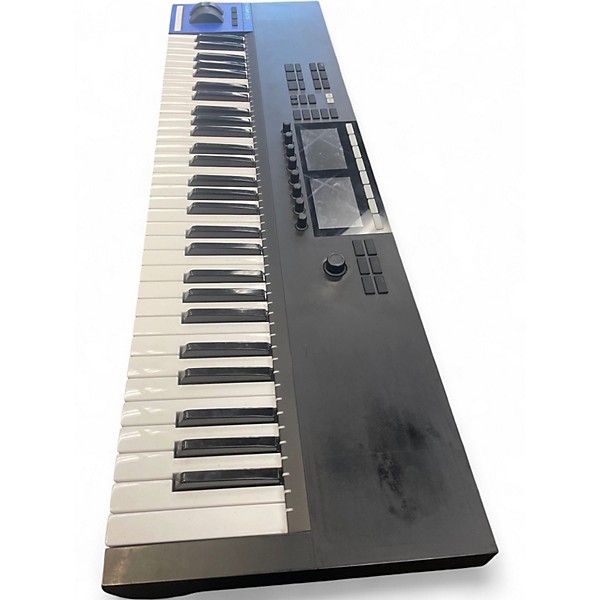 Used Native Instruments Komplete Kontrol S61 MK2 MIDI Controller