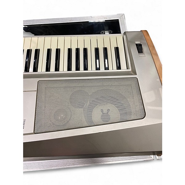 Used Yamaha DGX505 Portable Keyboard