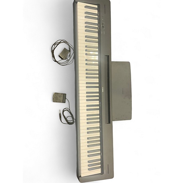Used Yamaha P143B Keyboard Workstation