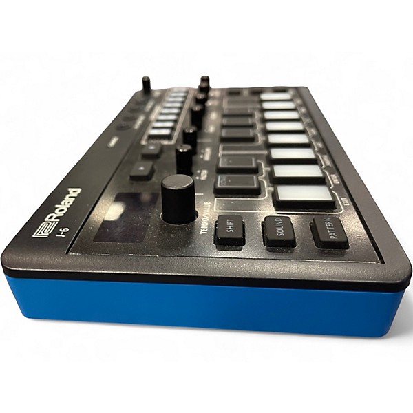 Used Roland J6 Synthesizer