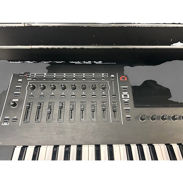 Used Roland Fantom 6 Keyboard Workstation