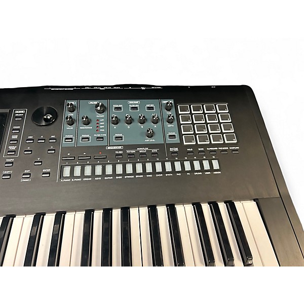 Used Roland Fantom 6 Keyboard Workstation