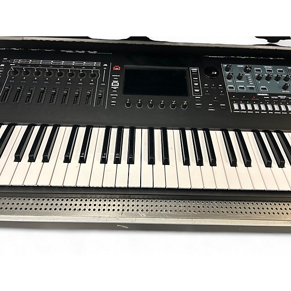 Used Roland Fantom 6 Keyboard Workstation