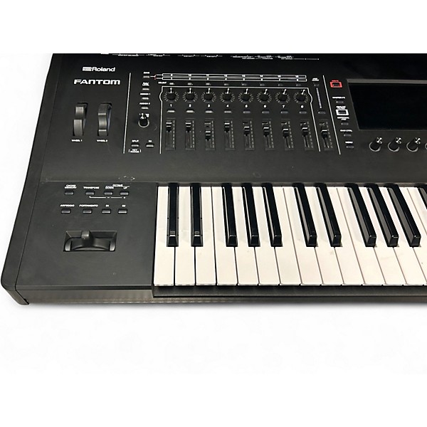 Used Roland Fantom 6 Keyboard Workstation