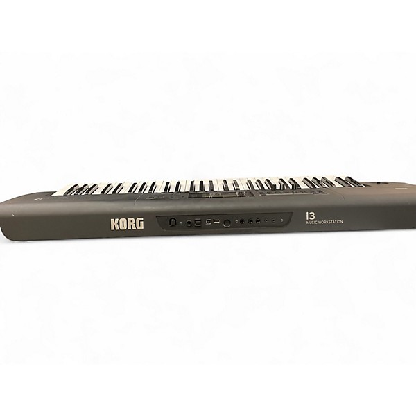 Used KORG I3 61 KEY Keyboard Workstation