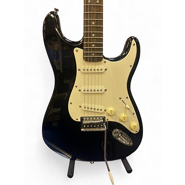 Used Squier Affinity Stratocaster Black Solid Body Electric Guitar