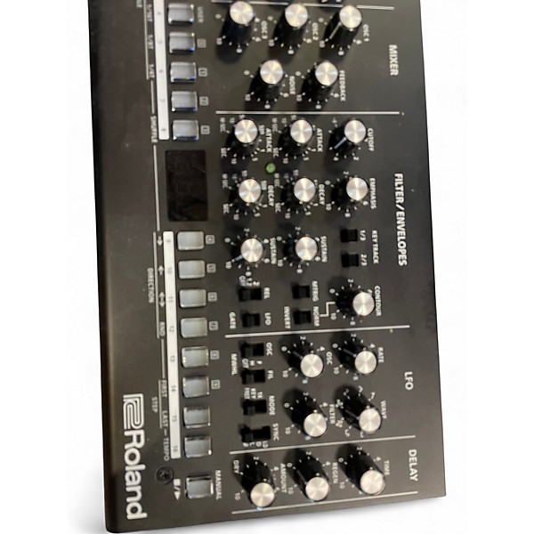 Used Roland se02 Synthesizer