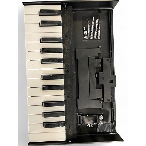 Used Roland k25m MIDI Controller