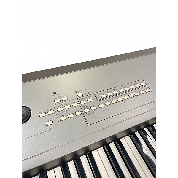 Used Yamaha MM8 88 Key Synthesizer