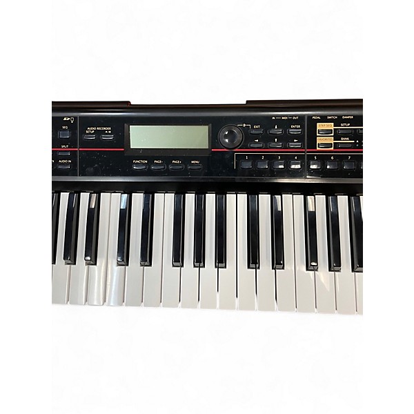 Used KORG Kross 61 Key Keyboard Workstation