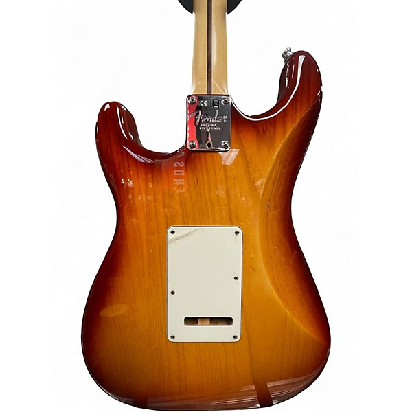 Used 2015 Fender AMERICAN ELITE STRATOCASTER Sienna Sunburst Solid Body Electric Guitar
