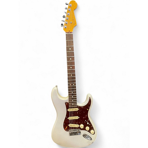 Used Fender American Ultra Stratocaster WHITE PEARL Solid Body Electric Guitar