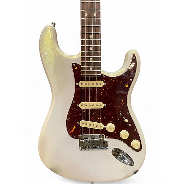 Used Fender American Ultra Stratocaster WHITE PEARL Solid Body Electric Guitar