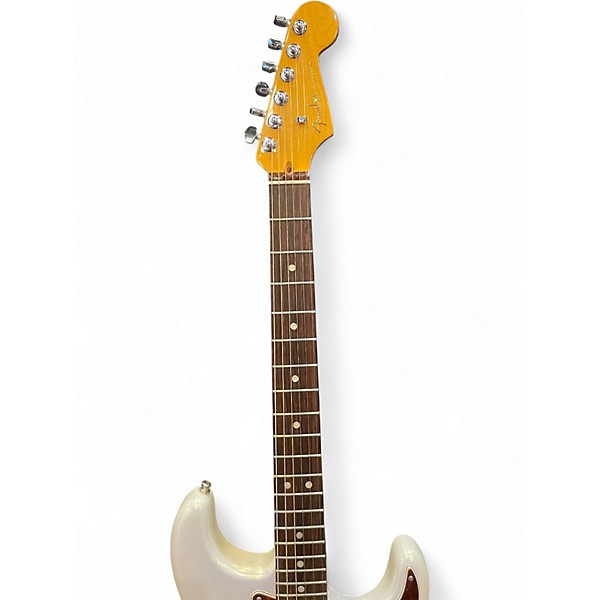 Used Fender American Ultra Stratocaster WHITE PEARL Solid Body Electric Guitar