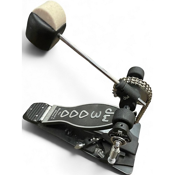 Used DW 3000 Series Single Single Bass Drum Pedal