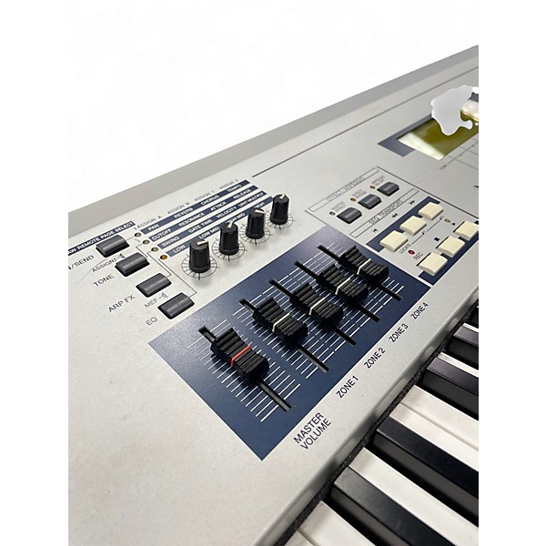 Used Yamaha MO8 88 Key Keyboard Workstation