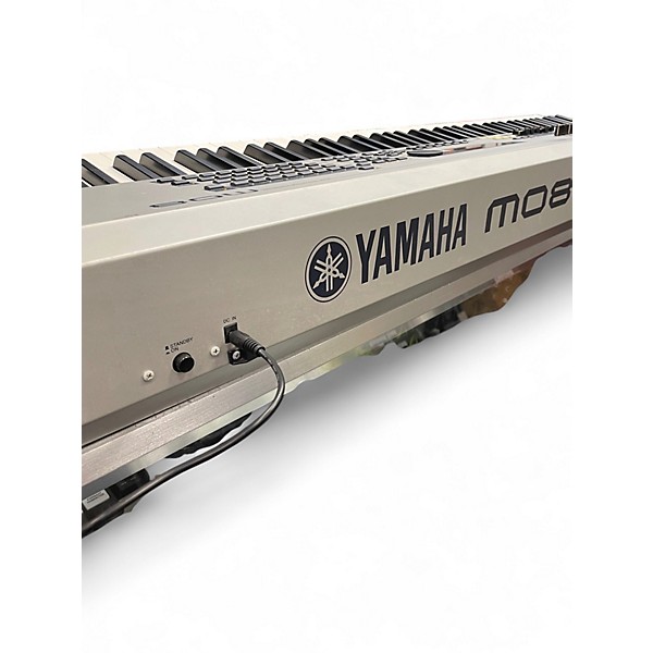 Used Yamaha MO8 88 Key Keyboard Workstation