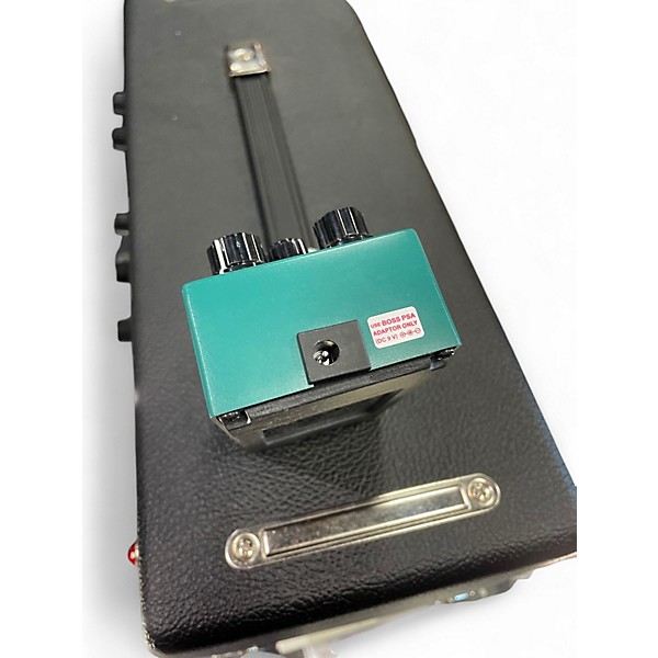 Used BOSS TE-2 Tremolo Pedal Board