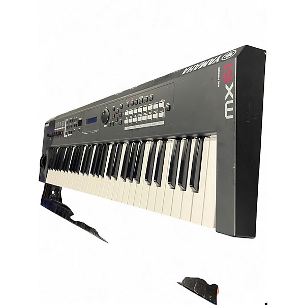 Used Yamaha MX61 61 Key Keyboard Workstation