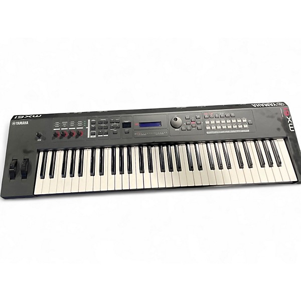 Used Yamaha MX61 61 Key Keyboard Workstation