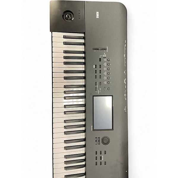 Used KORG nautilus 61 Keyboard Workstation