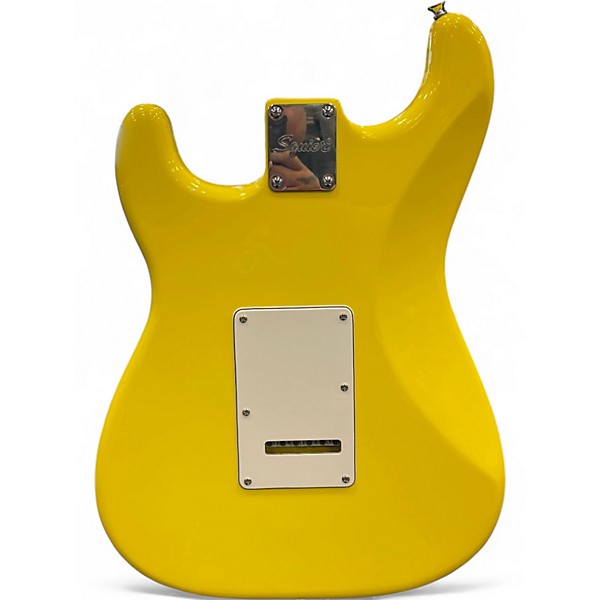 Used 2020 Squier Affinity Stratocaster Yellow Solid Body Electric Guitar
