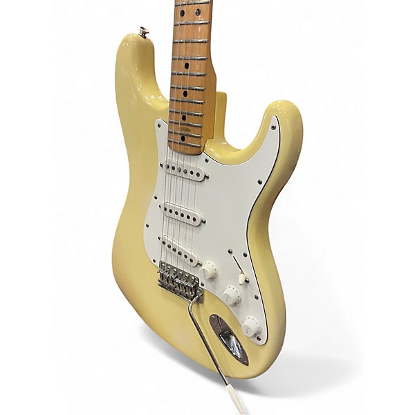 Vintage 1977 Fender Standard Stratocaster Alpine White Solid Body Electric Guitar