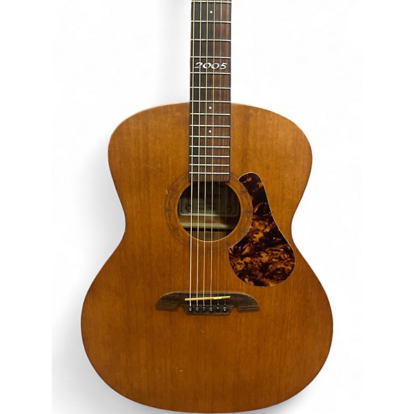 Used Alvarez pf2005 Natural Acoustic Guitar