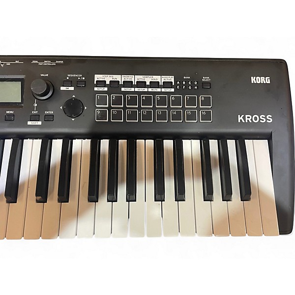 Used KORG kross 2