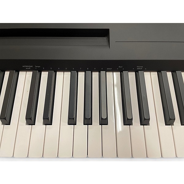 Used Yamaha P143B Digital Piano