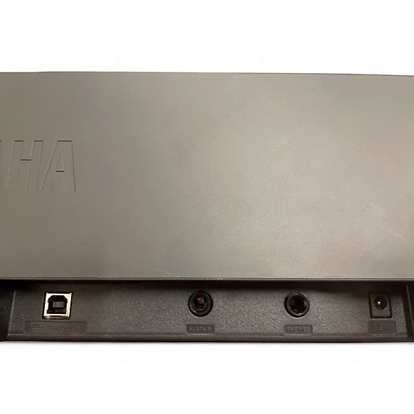 Used Yamaha P143B Digital Piano