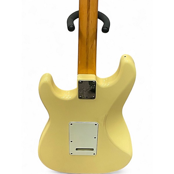 Vintage 1990s Fender Artist Series Jeff Beck Stratocaster Vintage White Solid Body Electric Guitar