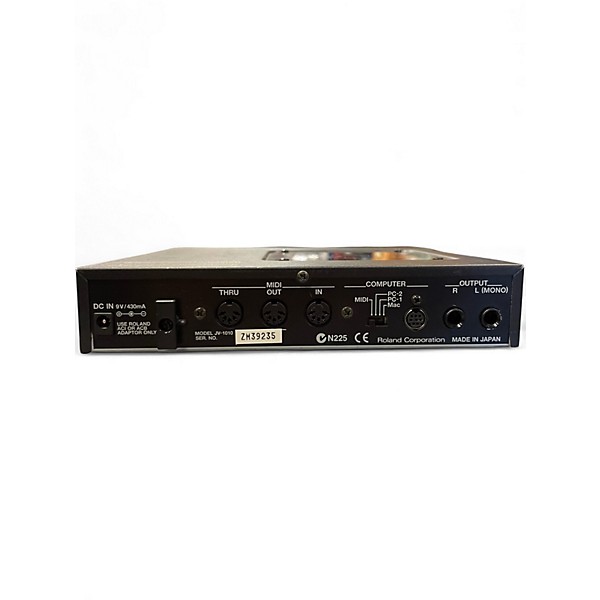 Used Roland JV-1010 Synthesizer