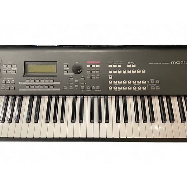 Used Yamaha MOXF8 88 Key Keyboard Workstation