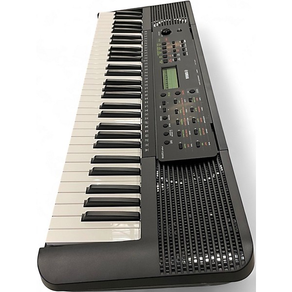 Used Yamaha PSRE283 Keyboard Workstation