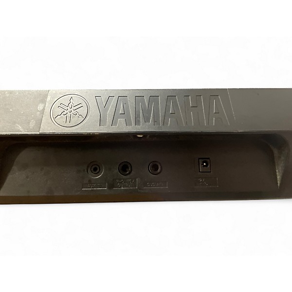 Used Yamaha PSRE263 61 Key Portable Keyboard
