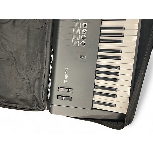 Used Yamaha MX88 Synthesizer