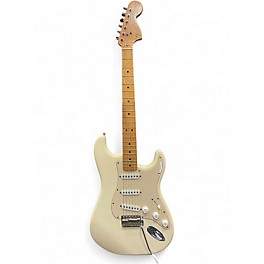 Used Fender Classic Series '70s Stratocaster White Solid Body Electric Guitar