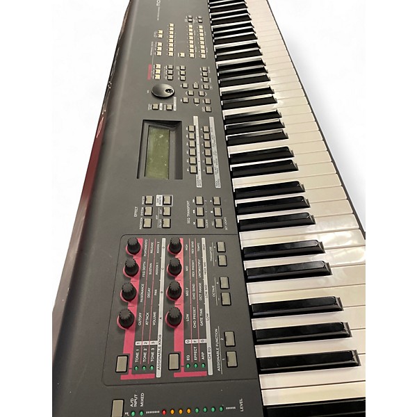 Used Yamaha MOXF8 88 Key Keyboard Workstation
