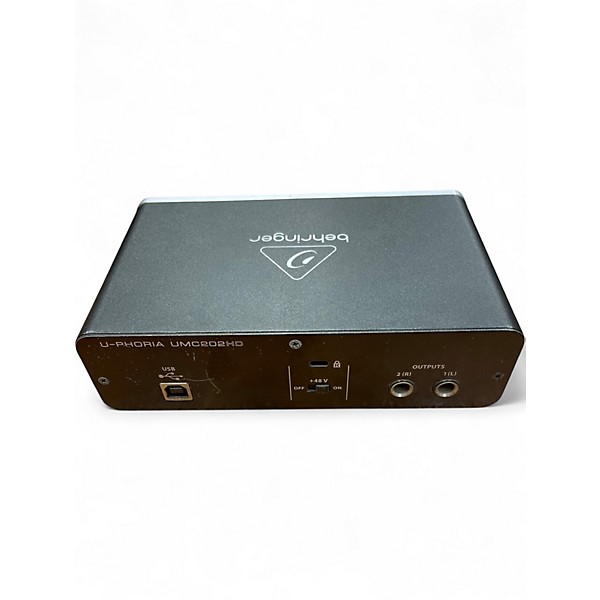 Used Behringer U-Phoria UMC202HD Audio Interface