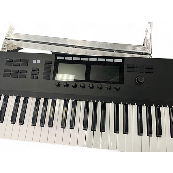 Used Native Instruments Komplete Kontrol S61 MIDI Controller