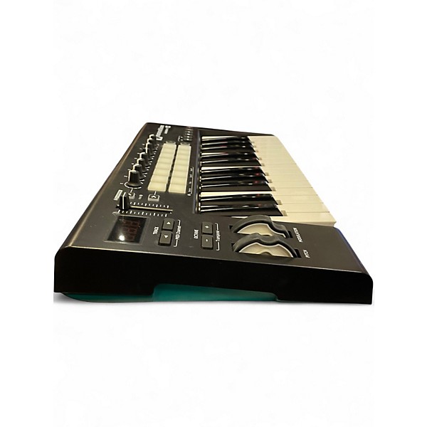 Used Novation Launchkey 25 Key MIDI Controller