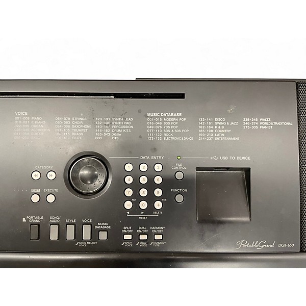 Used Yamaha DGX650 88 Key Portable Keyboard