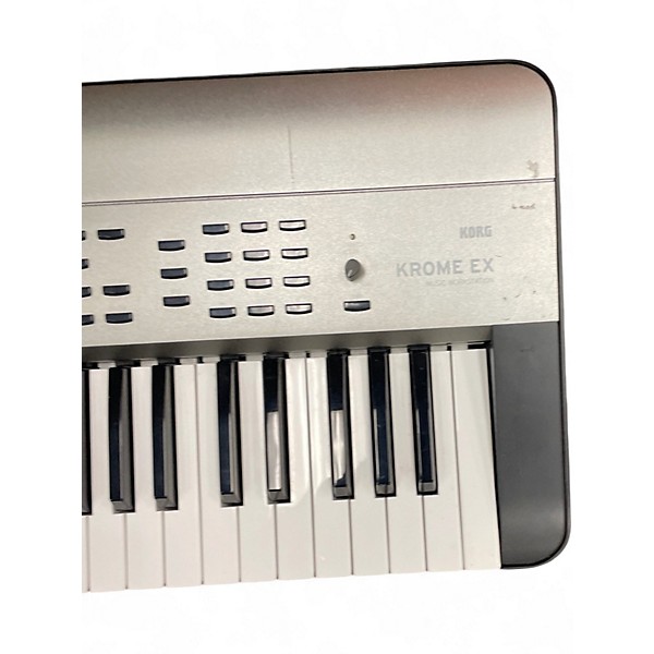 Used KORG krome ex 61 key Keyboard Workstation